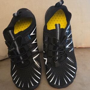 Hike Barefoot Shoes EU 35/ US 5